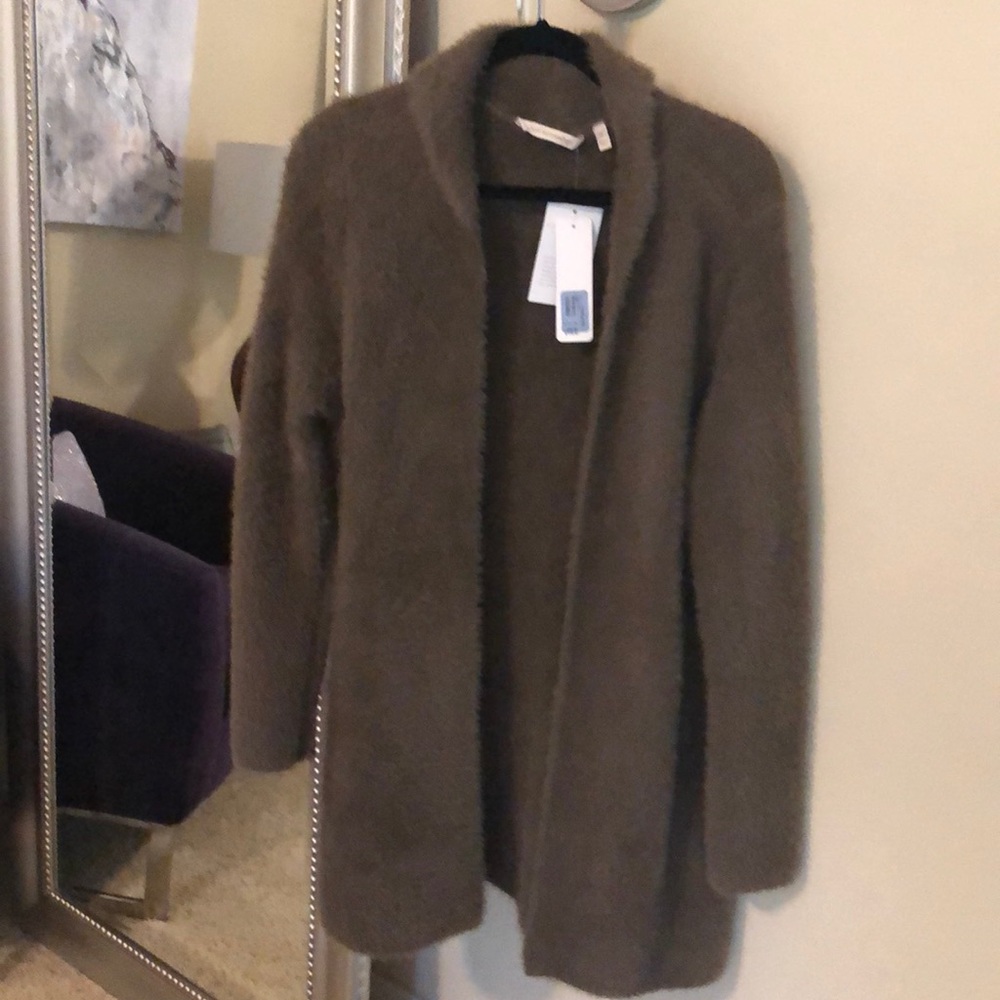 Thigh length fuzzy jacket with pockets olive green